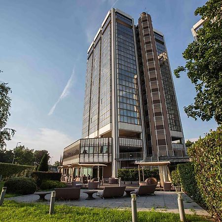 Best Western Plus The Hub Hotel Milano Esterno foto