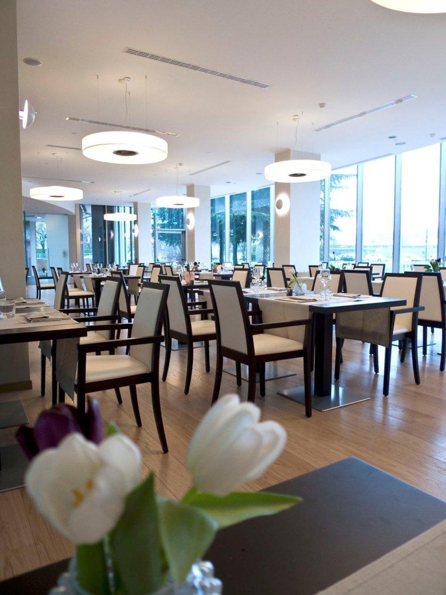 Best Western Plus The Hub Hotel Milano Ristorante foto