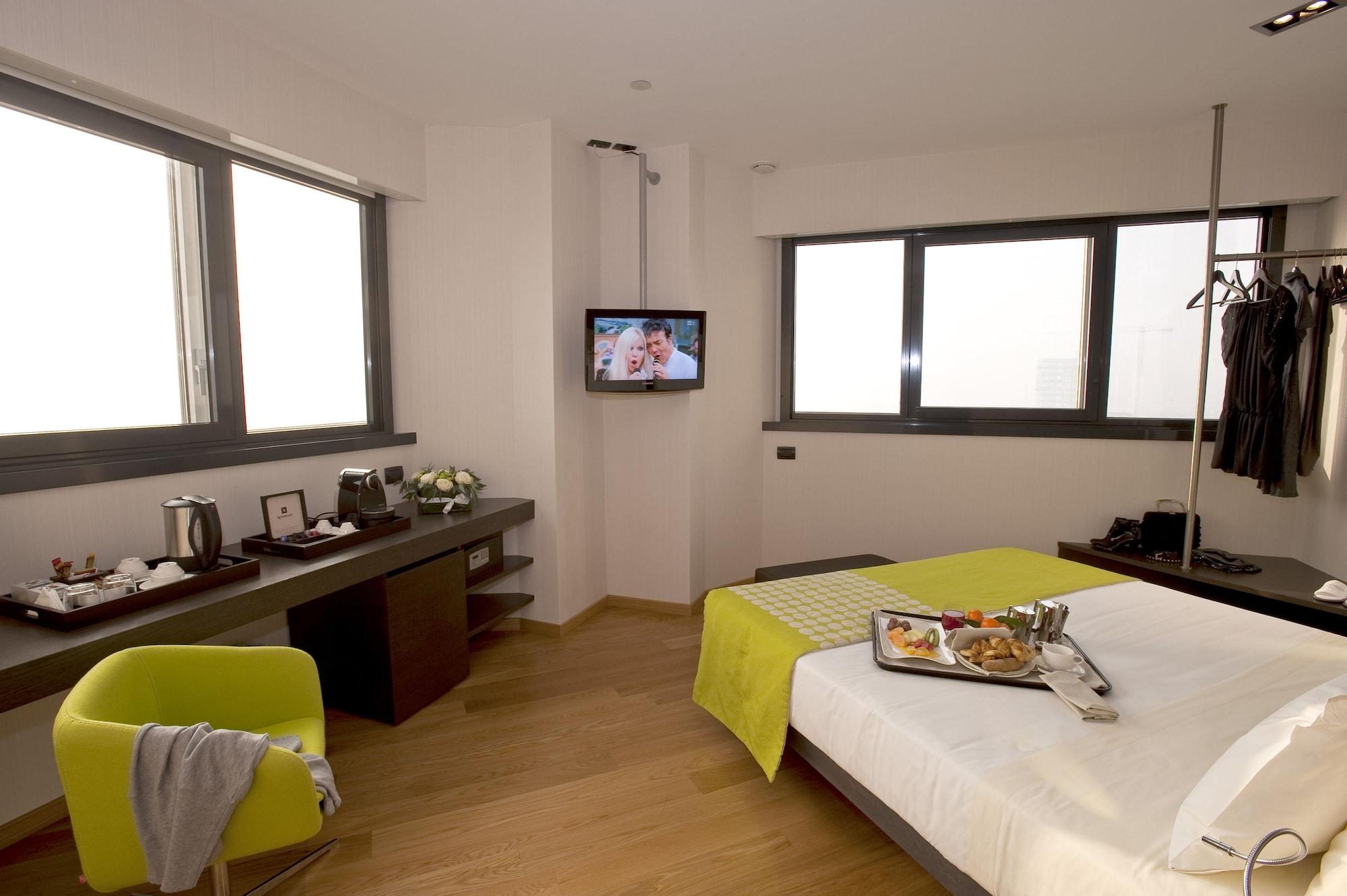 Best Western Plus The Hub Hotel Milano Esterno foto