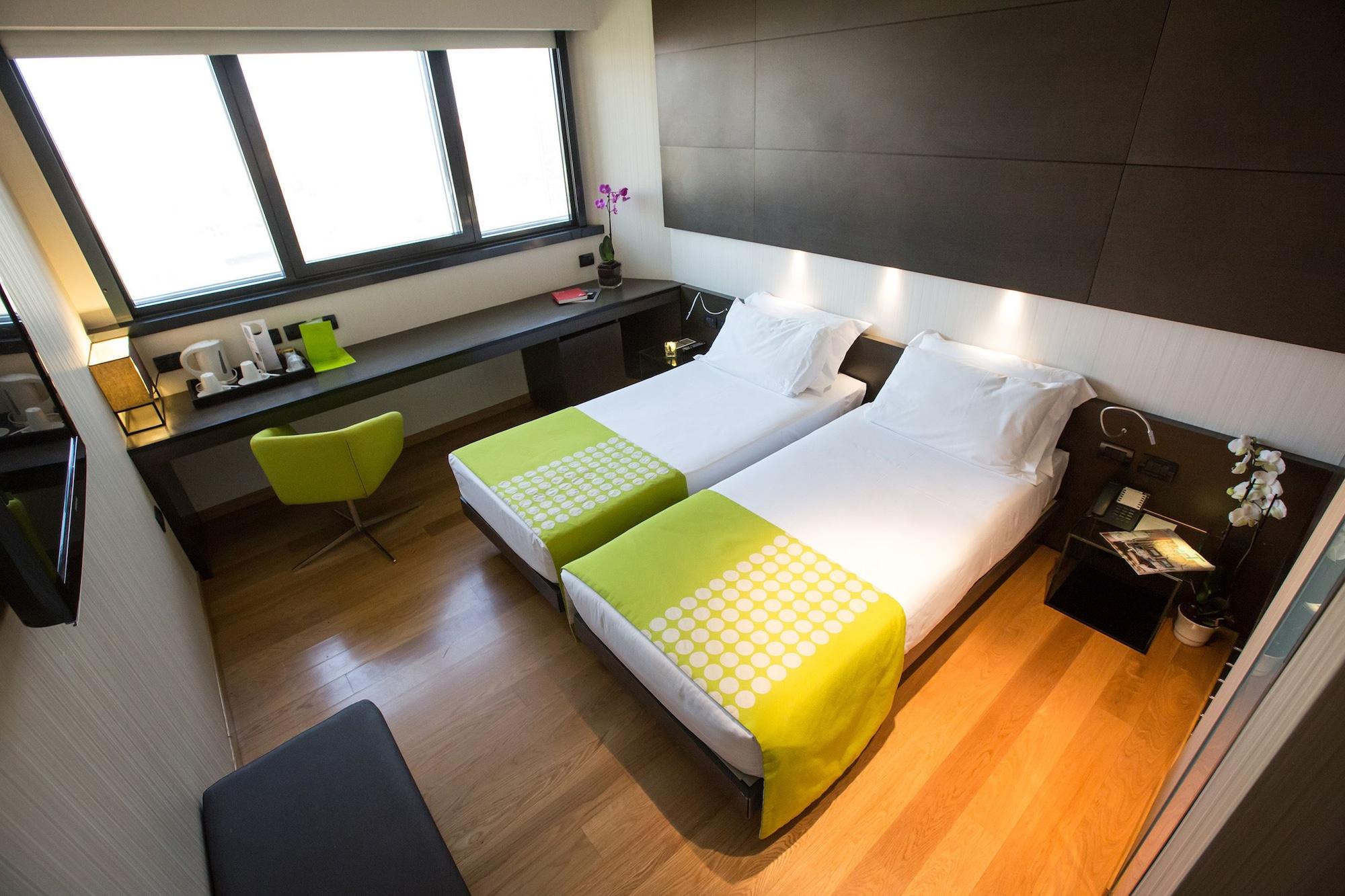Best Western Plus The Hub Hotel Milano Esterno foto