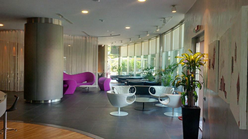 Best Western Plus The Hub Hotel Milano Esterno foto