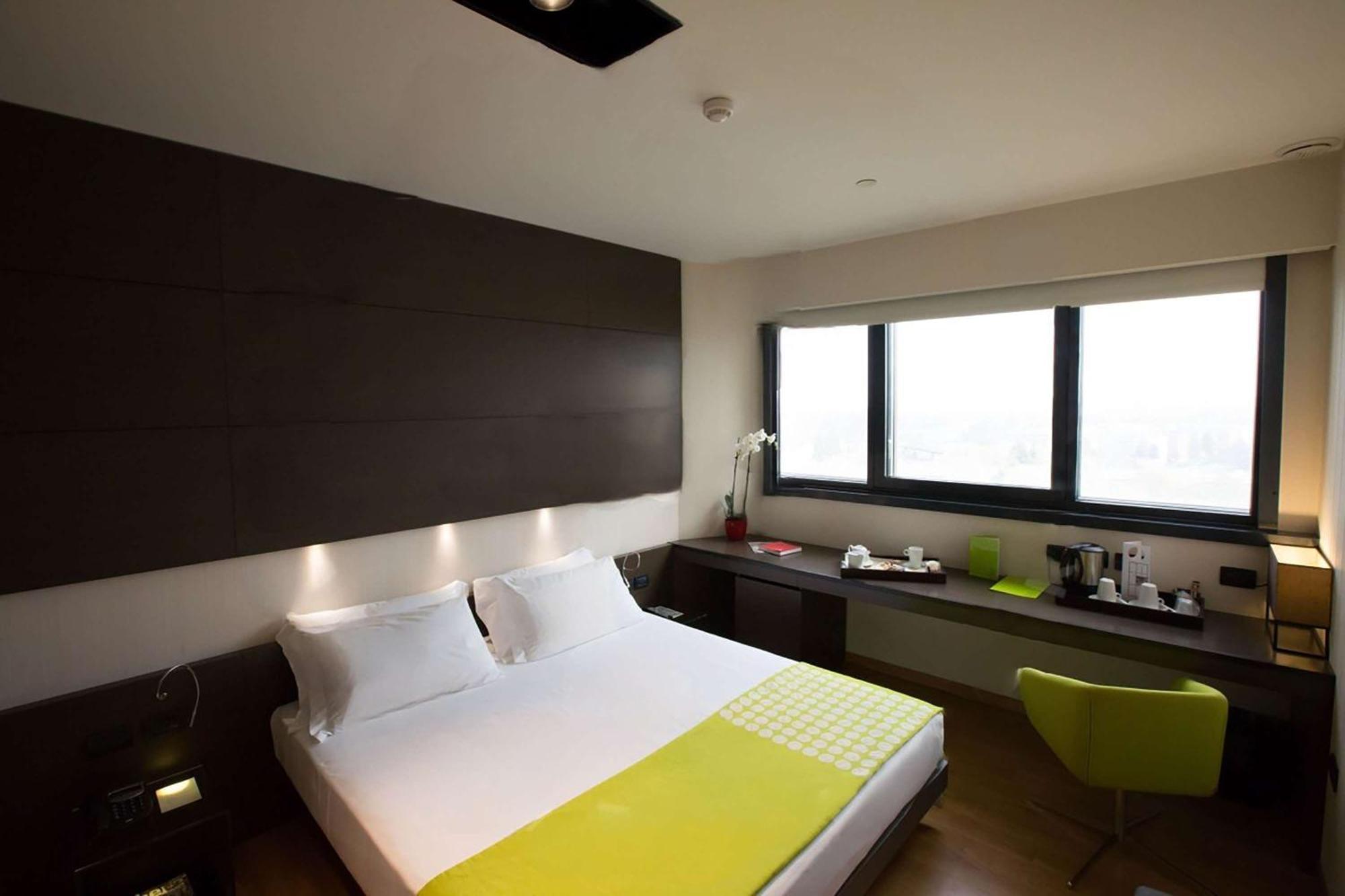 Best Western Plus The Hub Hotel Milano Esterno foto