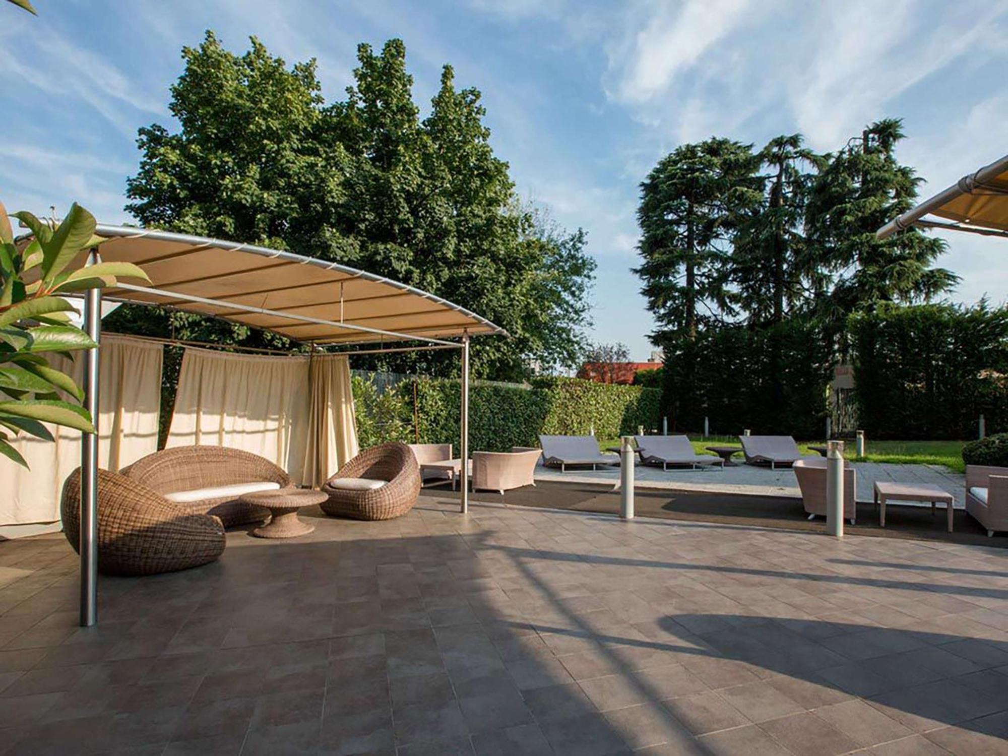 Best Western Plus The Hub Hotel Milano Esterno foto