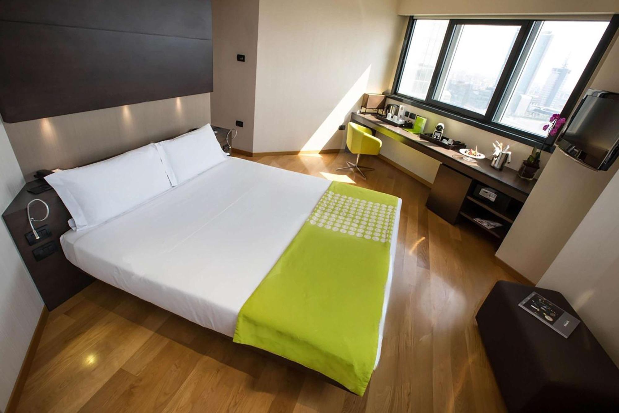 Best Western Plus The Hub Hotel Milano Esterno foto