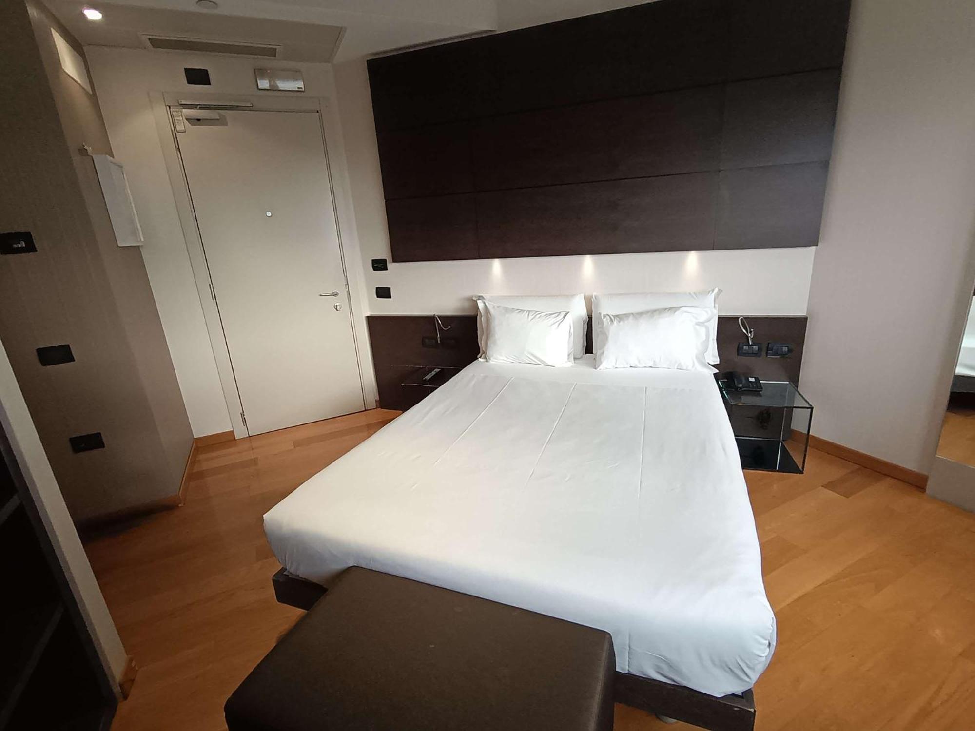 Best Western Plus The Hub Hotel Milano Esterno foto