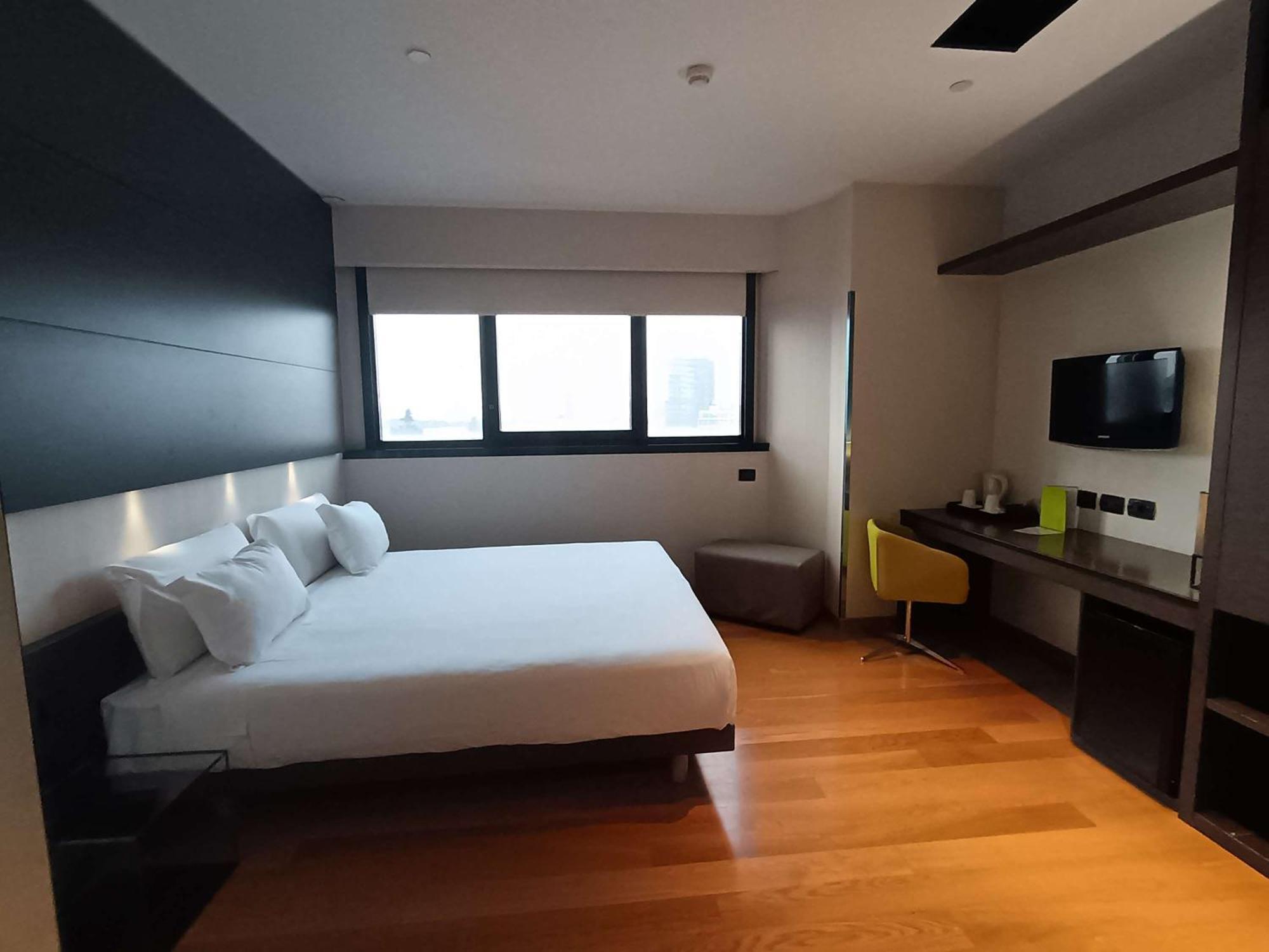 Best Western Plus The Hub Hotel Milano Esterno foto