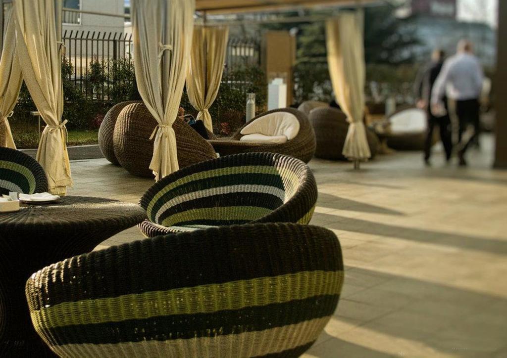 Best Western Plus The Hub Hotel Milano Esterno foto